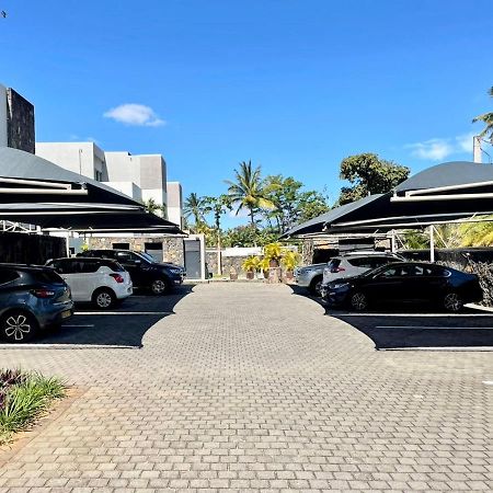 Luxury Beach House With Spectacular Sea View And Pool Trou aux Biches Exteriör bild